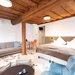 מלון Tuchhaus