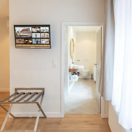 ホテル Tuchhaus 3*