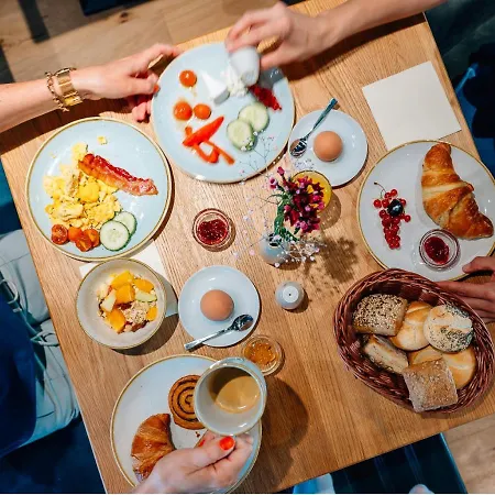 ホテル Tuchhaus 3*