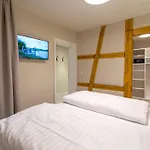 Tuchhaus 3*