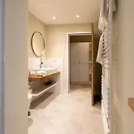Tuchhaus 3*