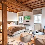 Tuchhaus Hotel 3*