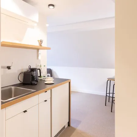 Tuchhaus 3*