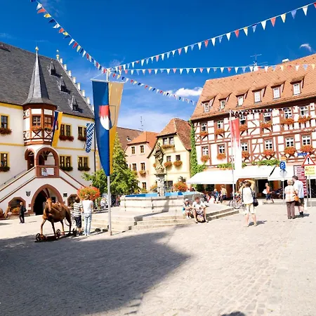 Tuchhaus Hotel 3*