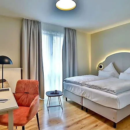 Hotel Tuchhaus 3*