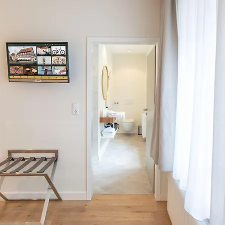 Tuchhaus Hotel 3*